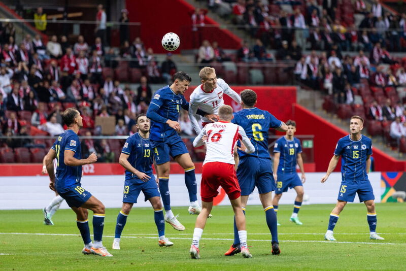 Bosnia vs Ba Lan - Ngày chia tay của Dzeko